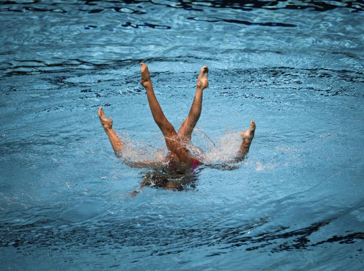 Fotografía de Claudio Perrone para Nthephoto. French synchronised swimming duo Auge Laura and Chretien Margaux during the Fina world Championships in Barcelona. 